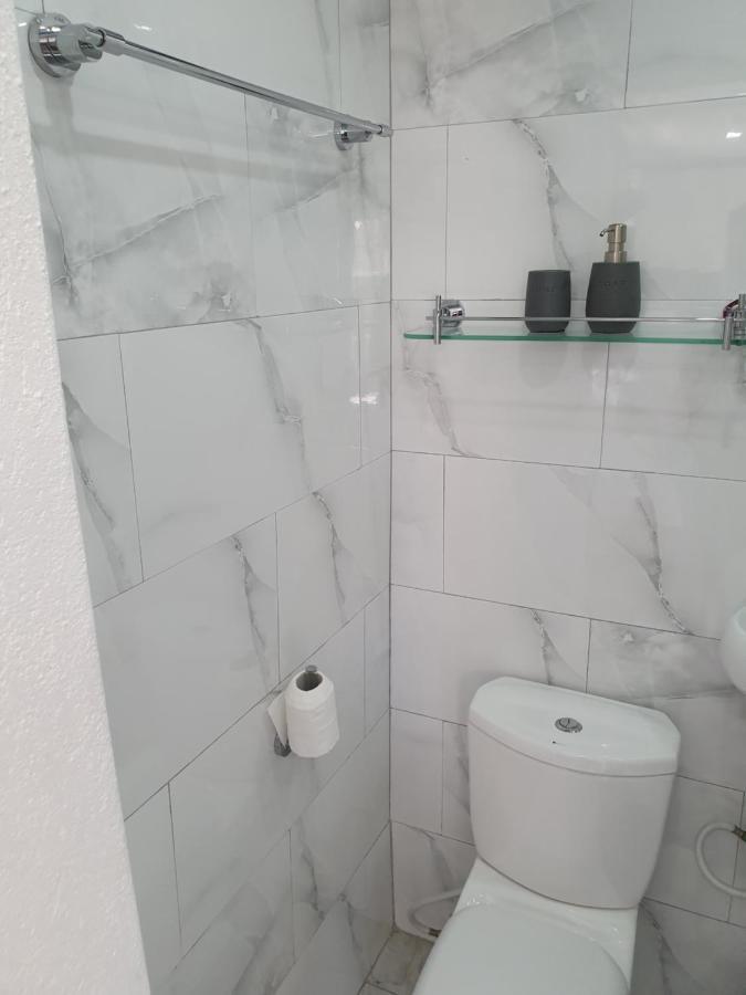Devachan Apartments Μπριτζτάουν Εξωτερικό φωτογραφία