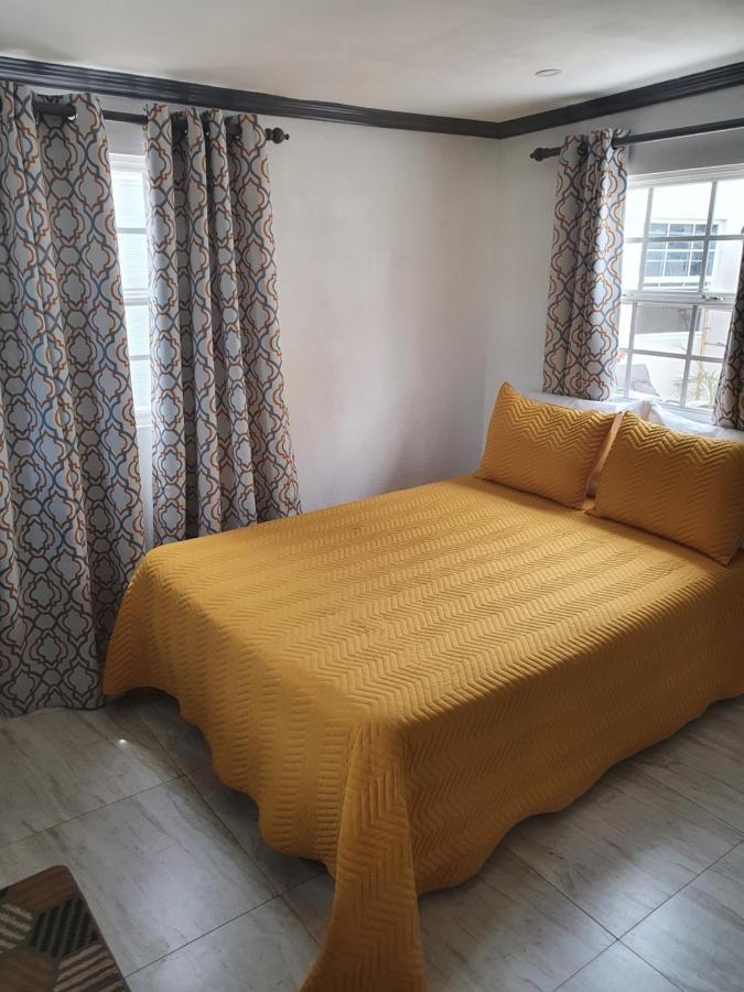 Devachan Apartments Μπριτζτάουν Εξωτερικό φωτογραφία